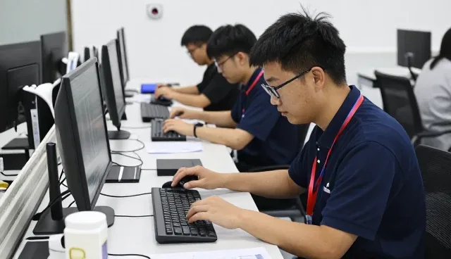 北京神州华宇科技有限公司带来门店展厅应用中的软件研发体验